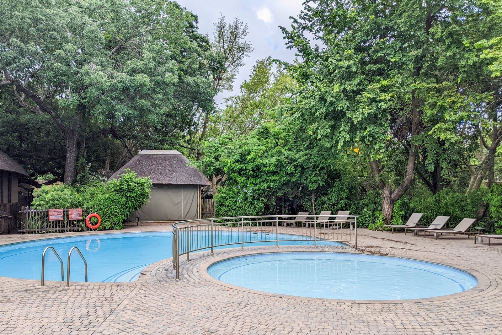 Marriott Protea Hotel Kruger Gate pool
