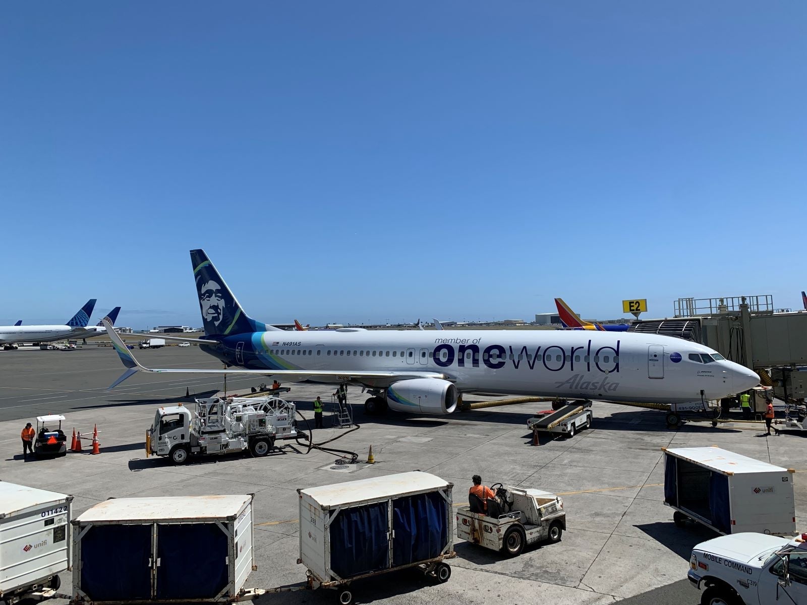 alaska airlines plane