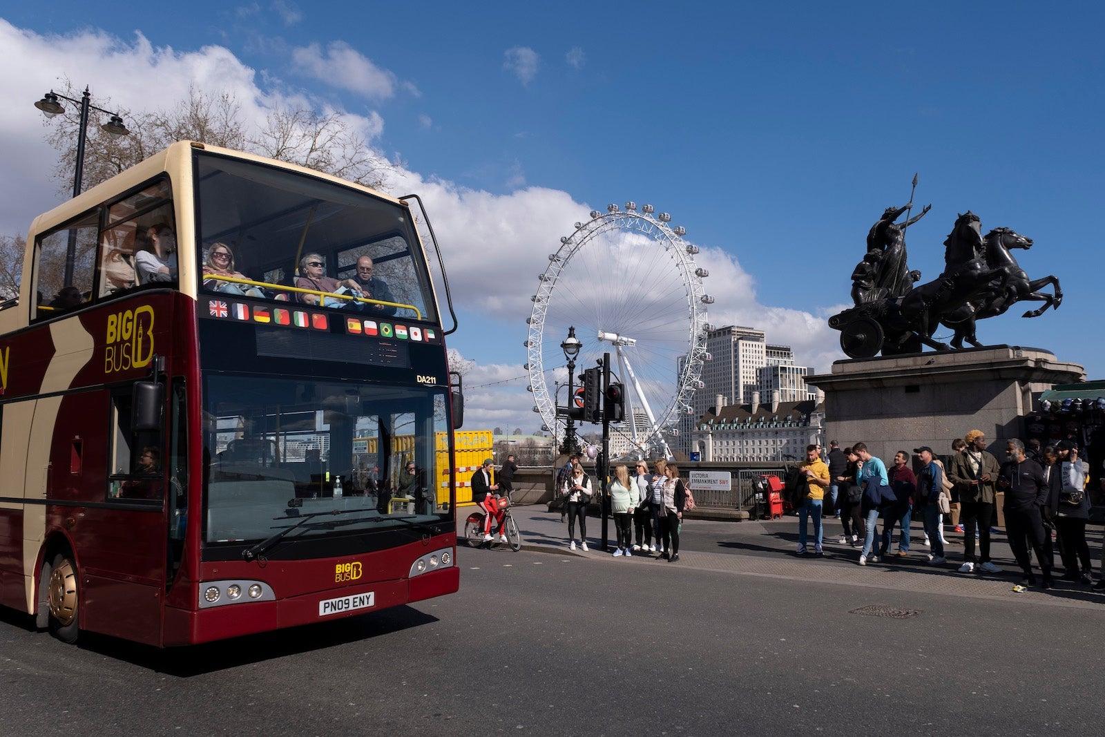 Visitors near the Boadicea and Her Daughters statue in London