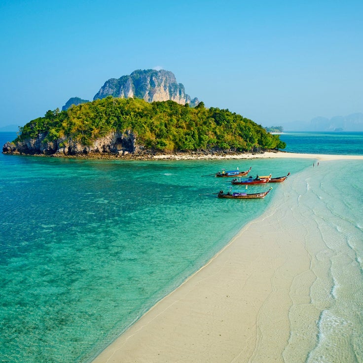 Deal alert: Points and miles travel deals for December 2025