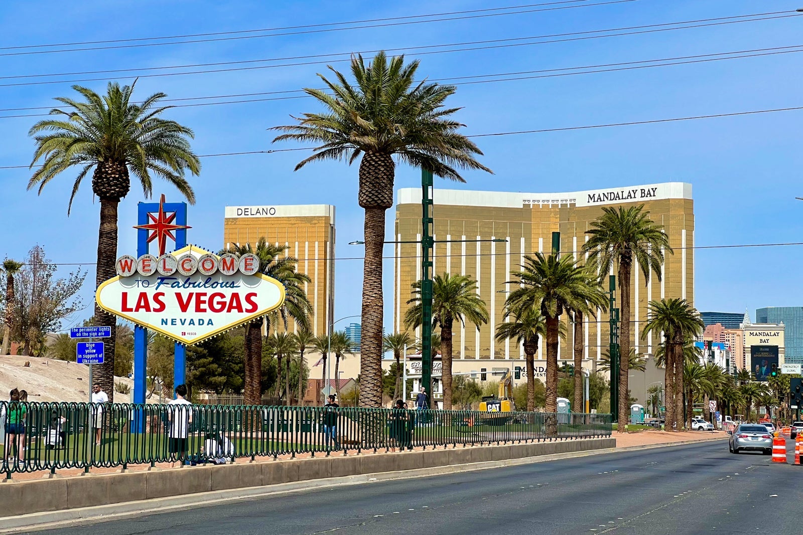 Welcome to Las Vegas Sign with Mandalay Bay hotel in background