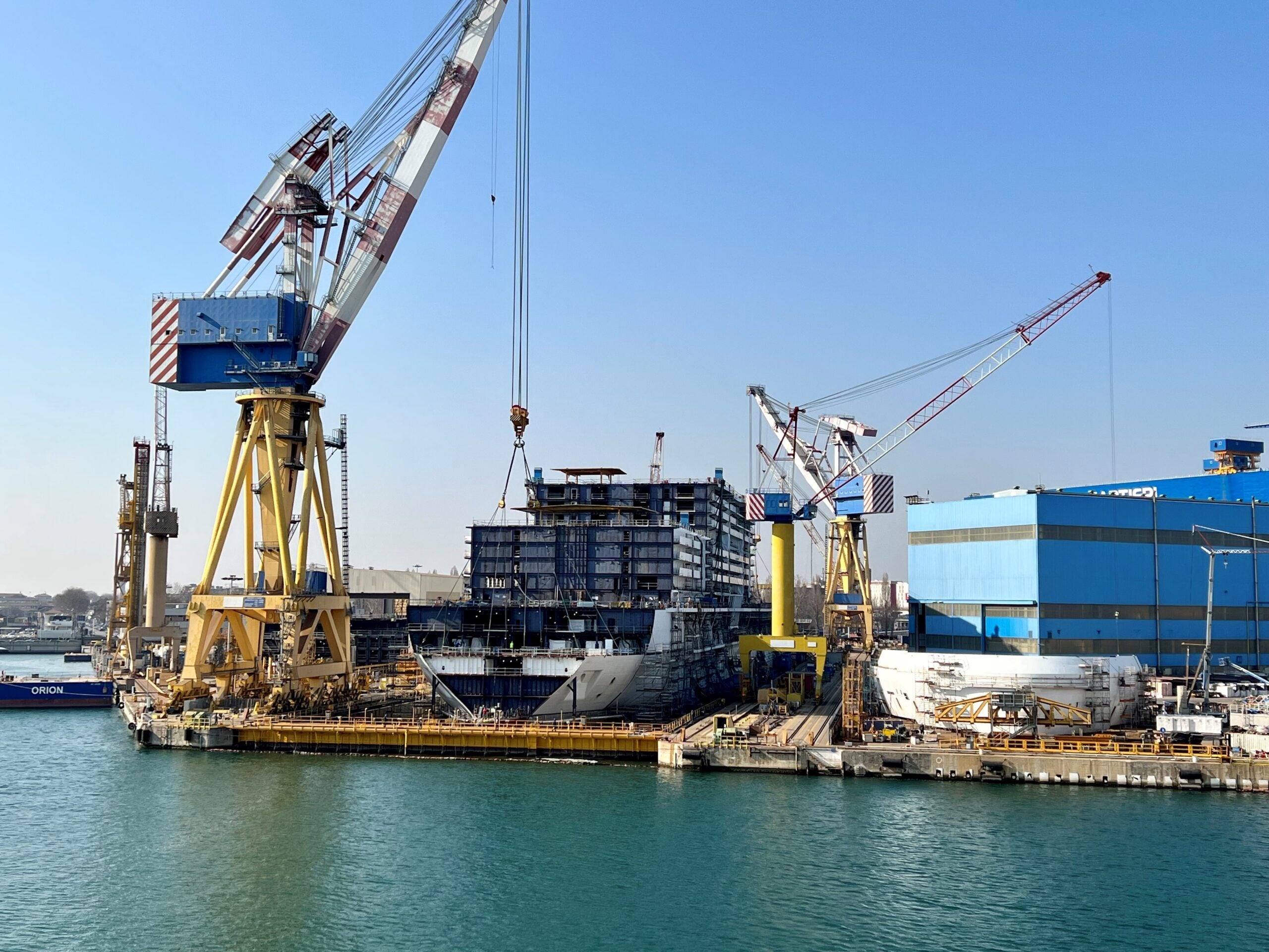 Norwegian Viva under construction