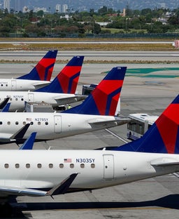 Delta adds another new city from LAX, bolsters 7 others as hub battle intensifies