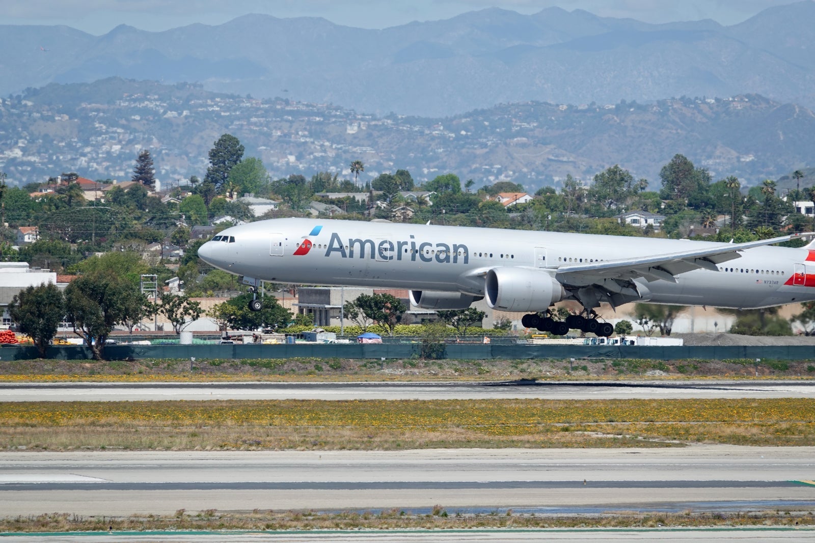 American Airlines plane