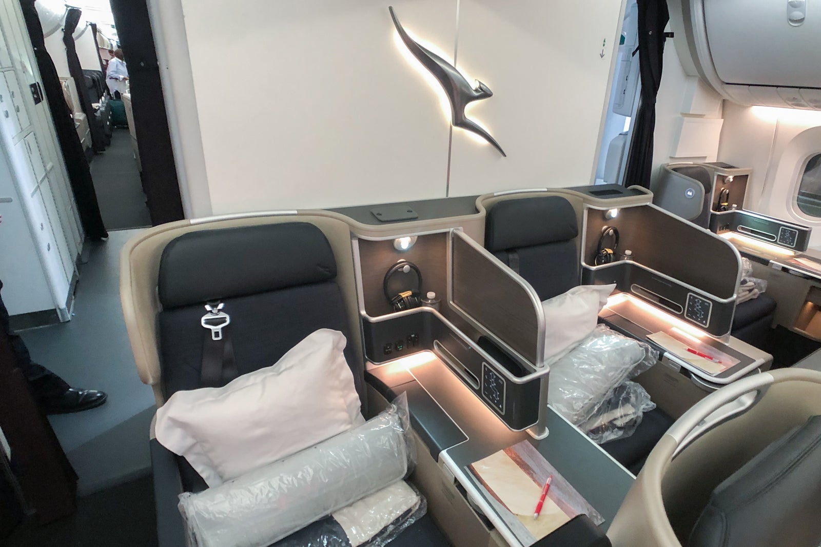 Qantas business class