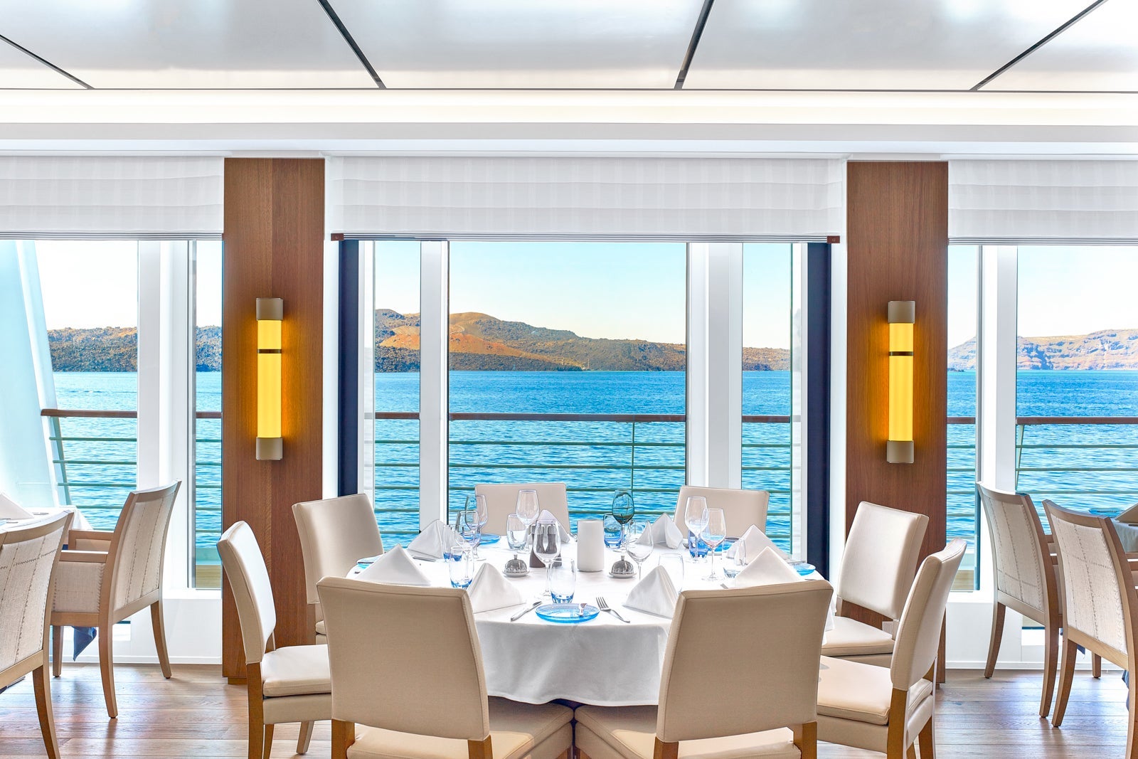 Viking Cruises Cruise Stock Viking Restaurant Window Views