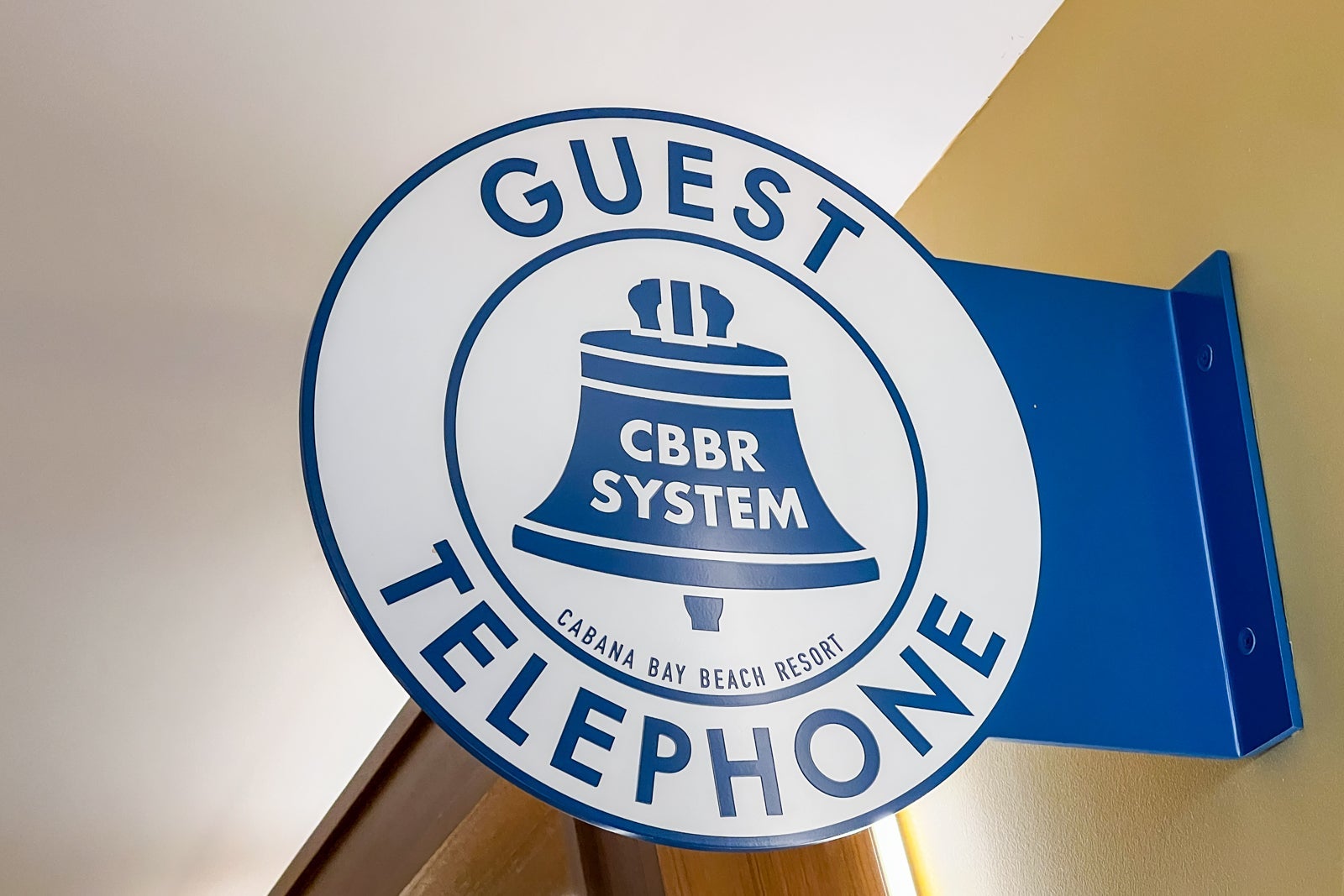 A period telephone sign in the hotel.
