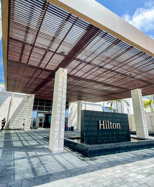 Hilton Cancun entrance