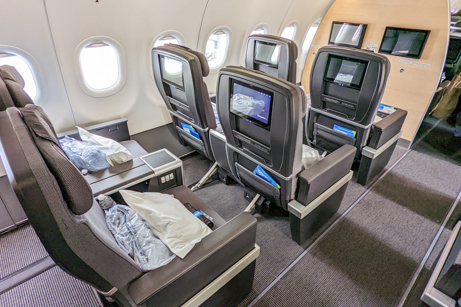 Flying premium economy on Scandinavian Airlines' new A321LR from
