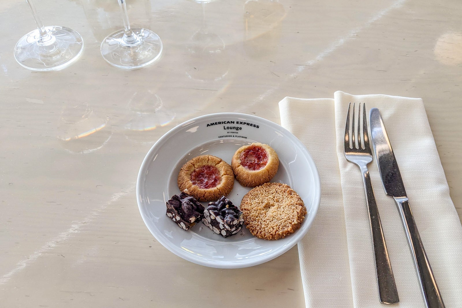 Pontus in the Air American Express lounge snacks