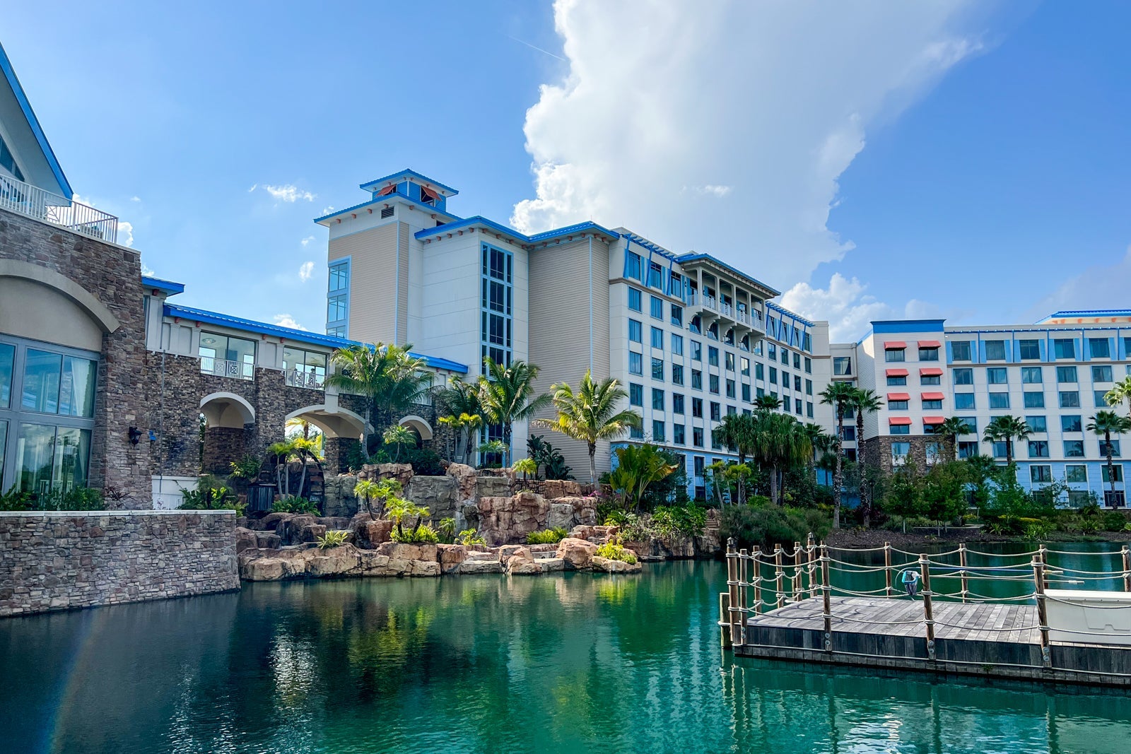 a hotel behind a lake near Universal Studios