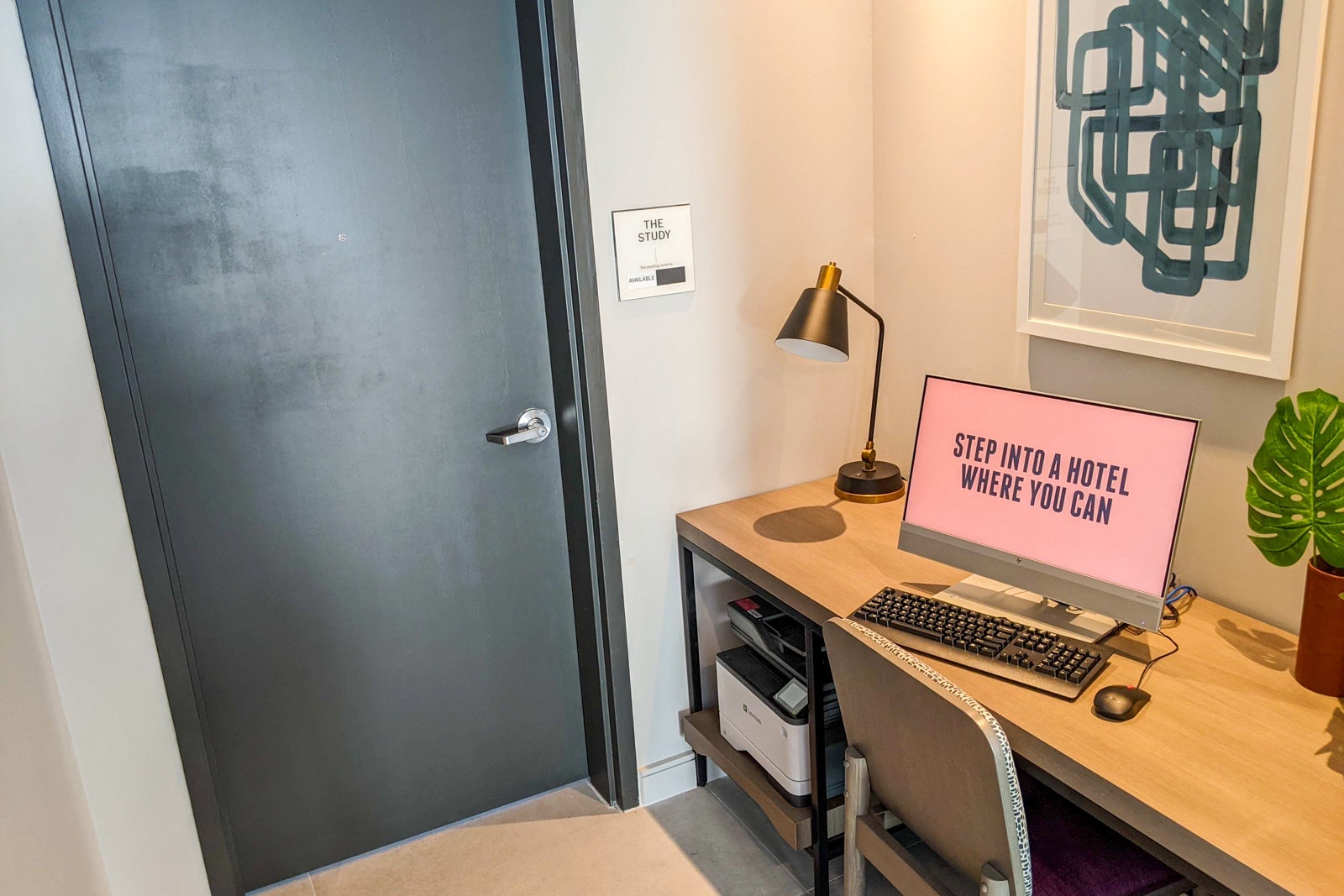 Atwell Suites Miami The Study