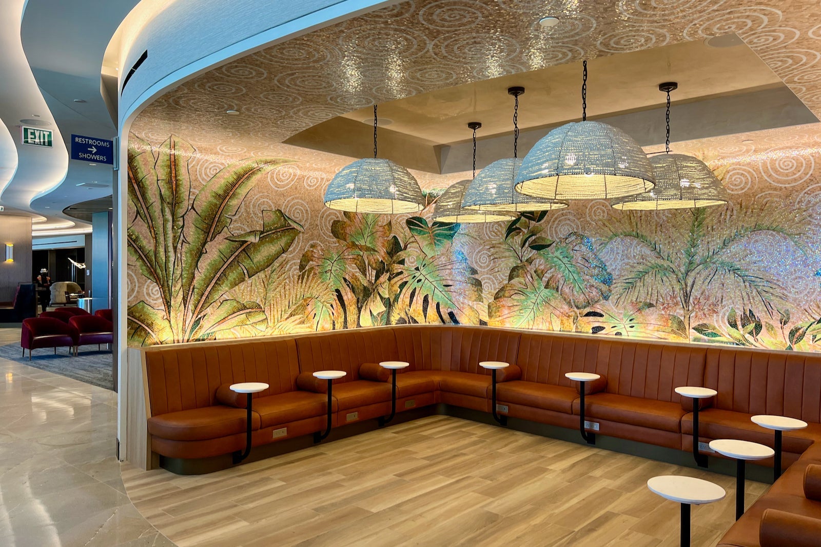Delta Sky Club LAX inside