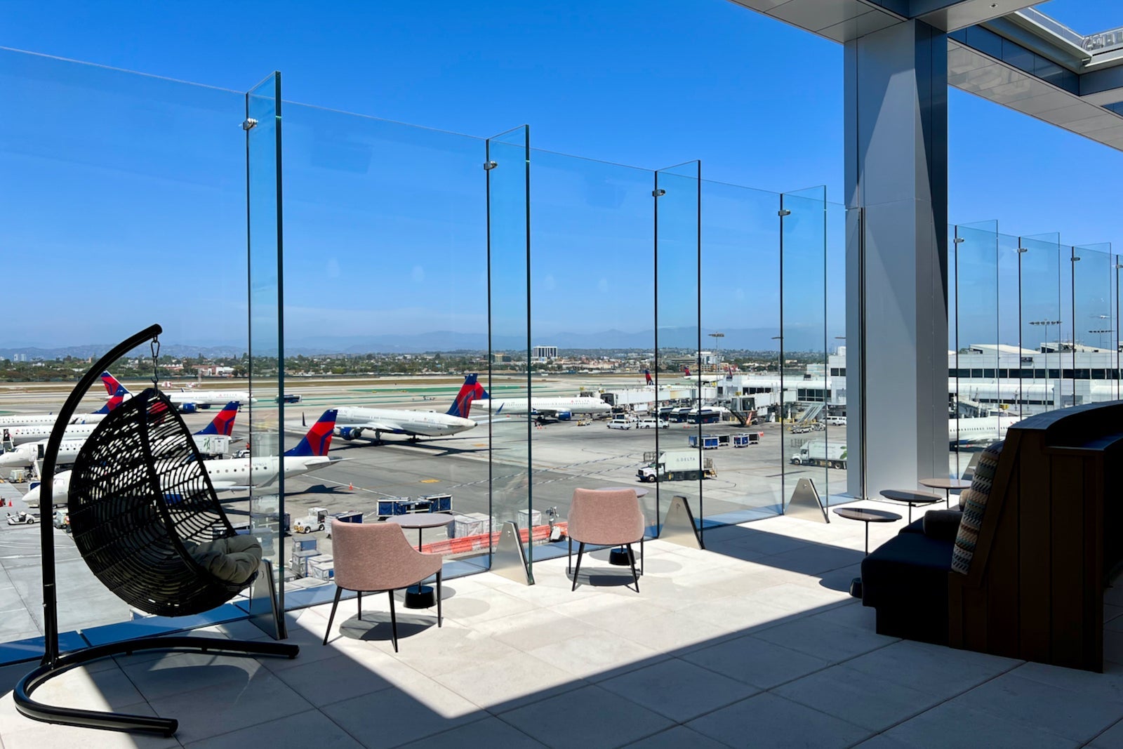 Delta Sky Club LAX sky deck