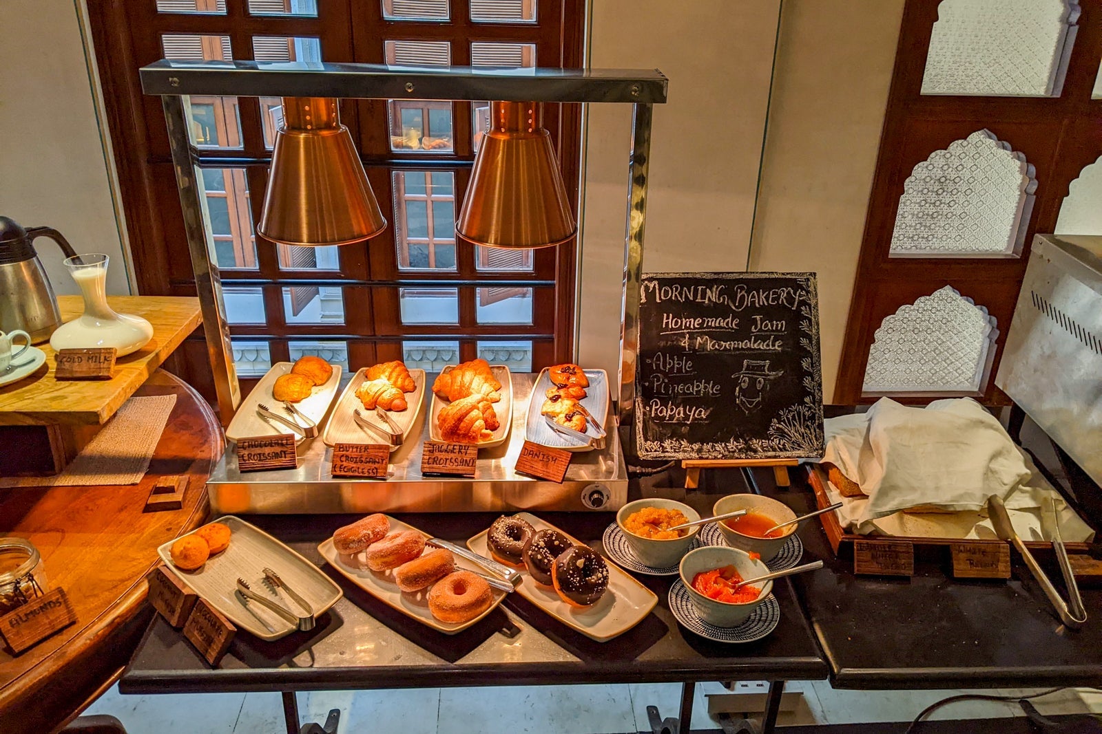 Alila Fort Bishangarh breakfast