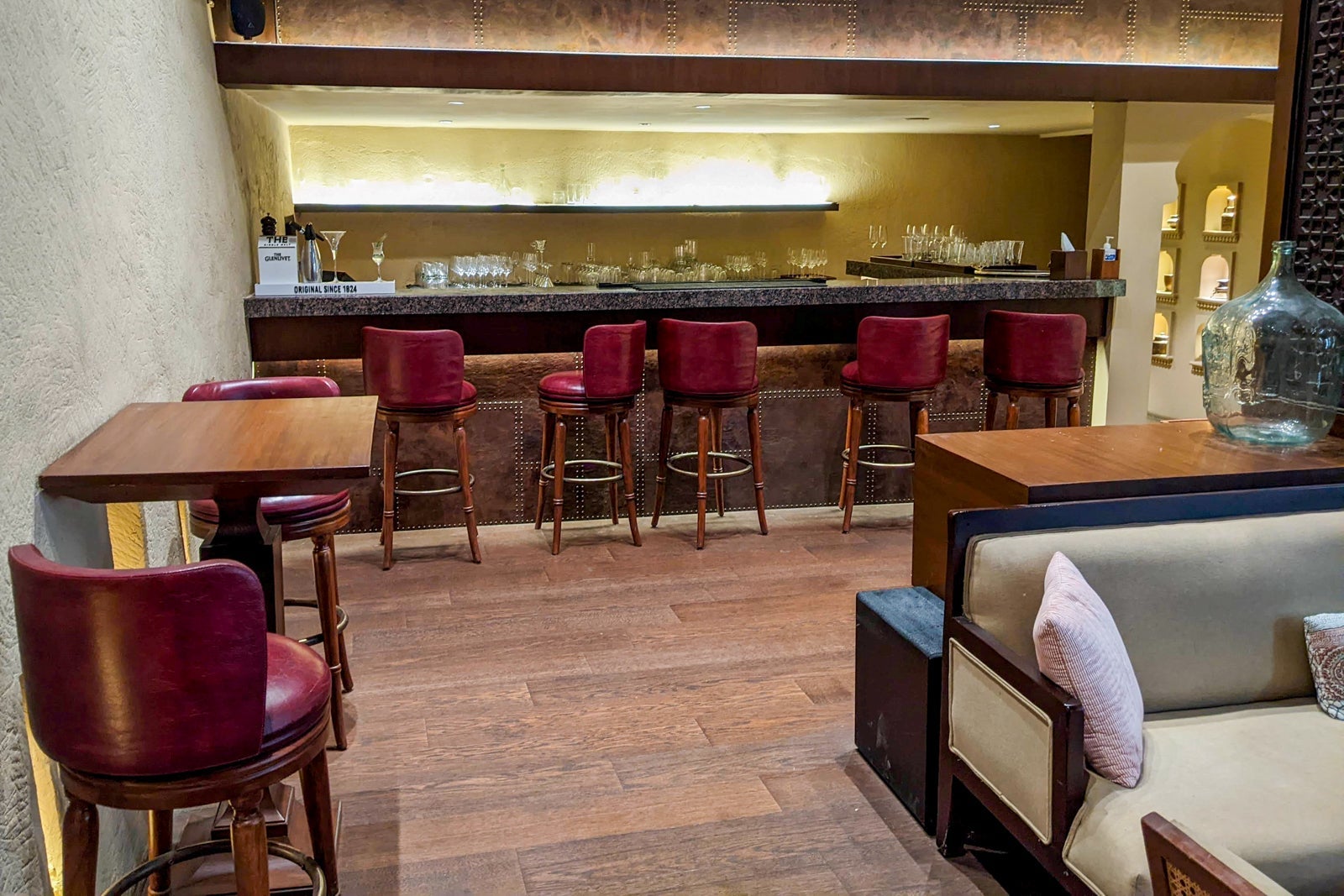 Alila Fort Bishangarh bar