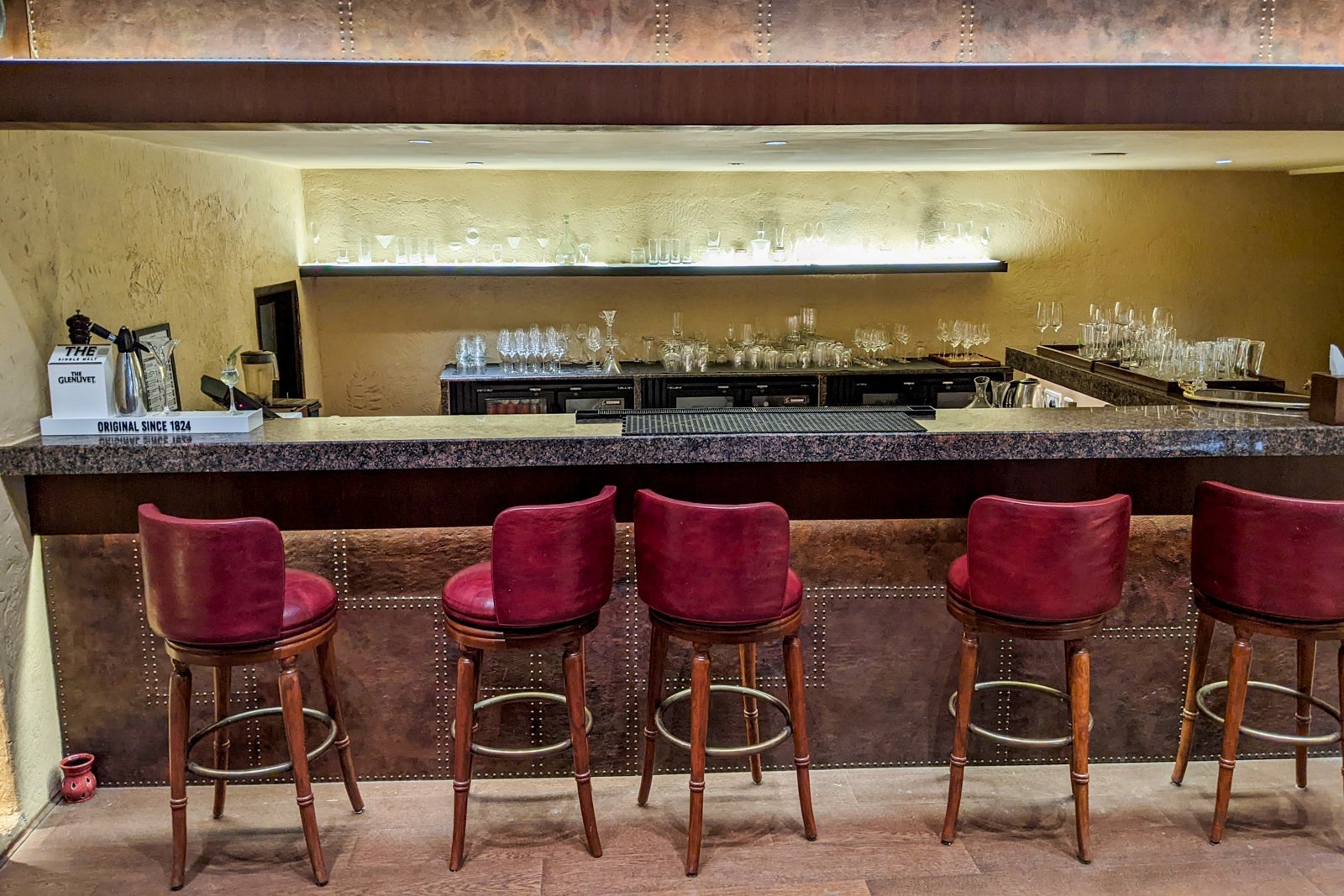 Alila Fort Bishangarh bar