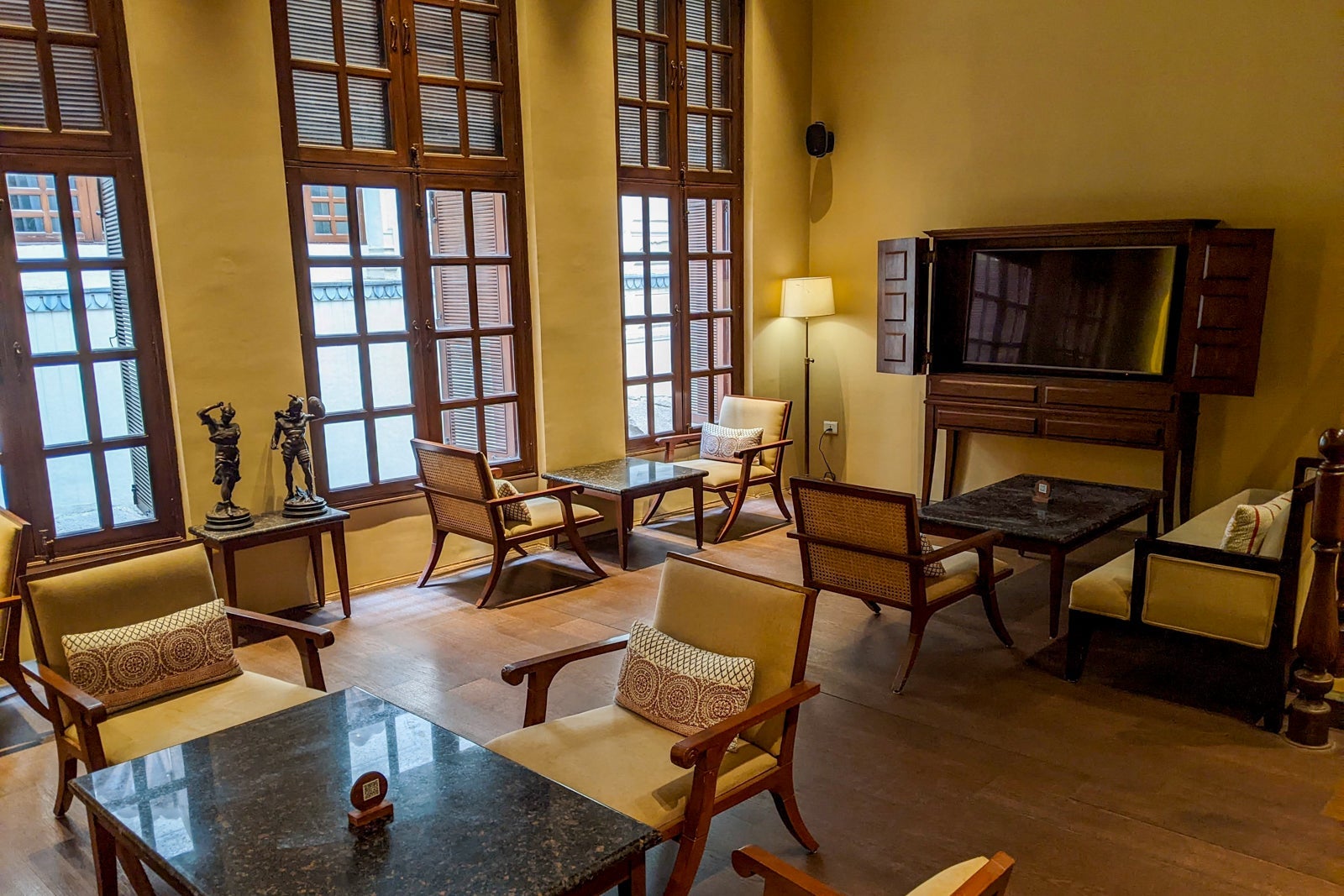 Alila Fort Bishangarh bar