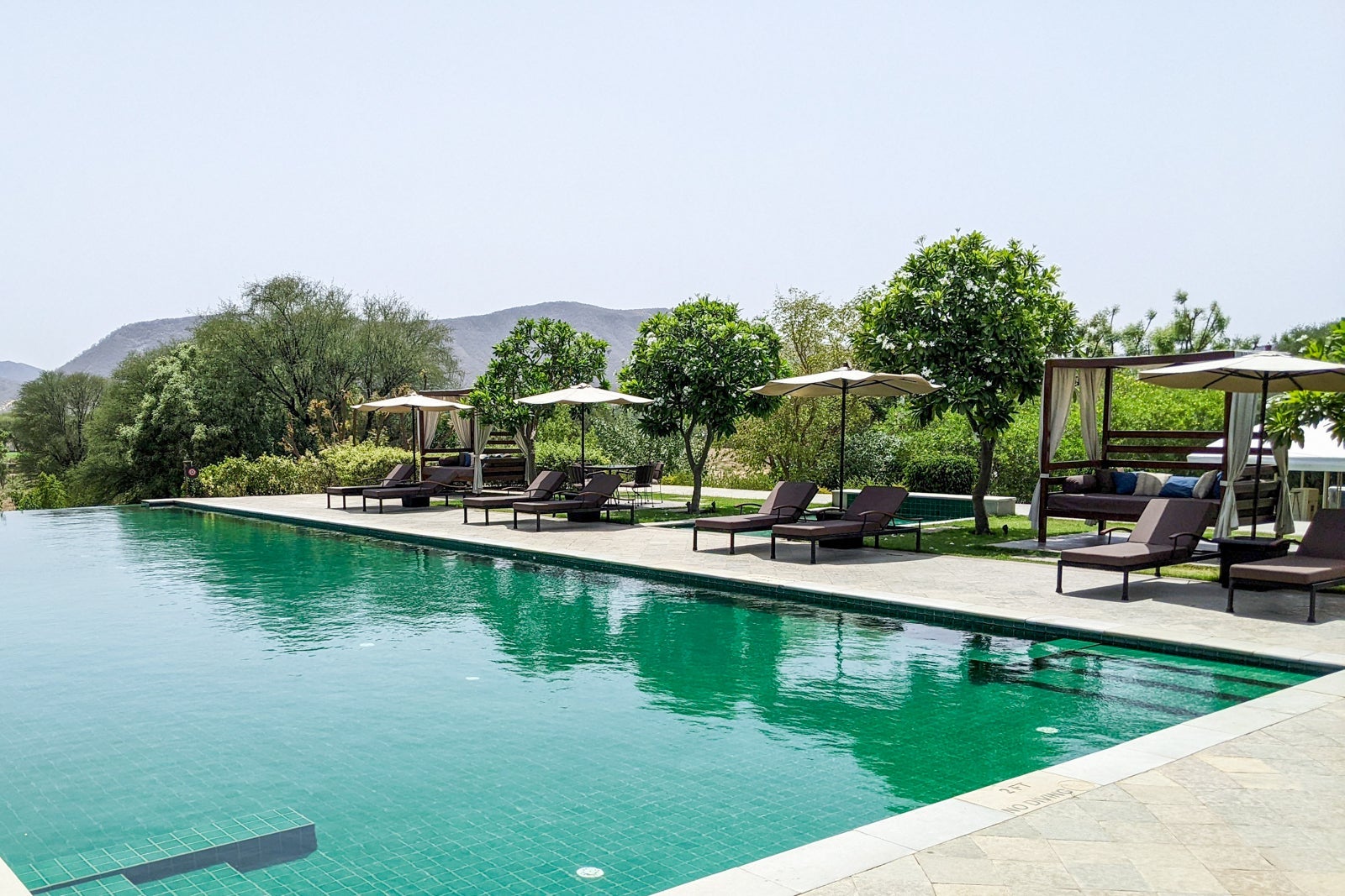 Alila Fort Bishangarh pool