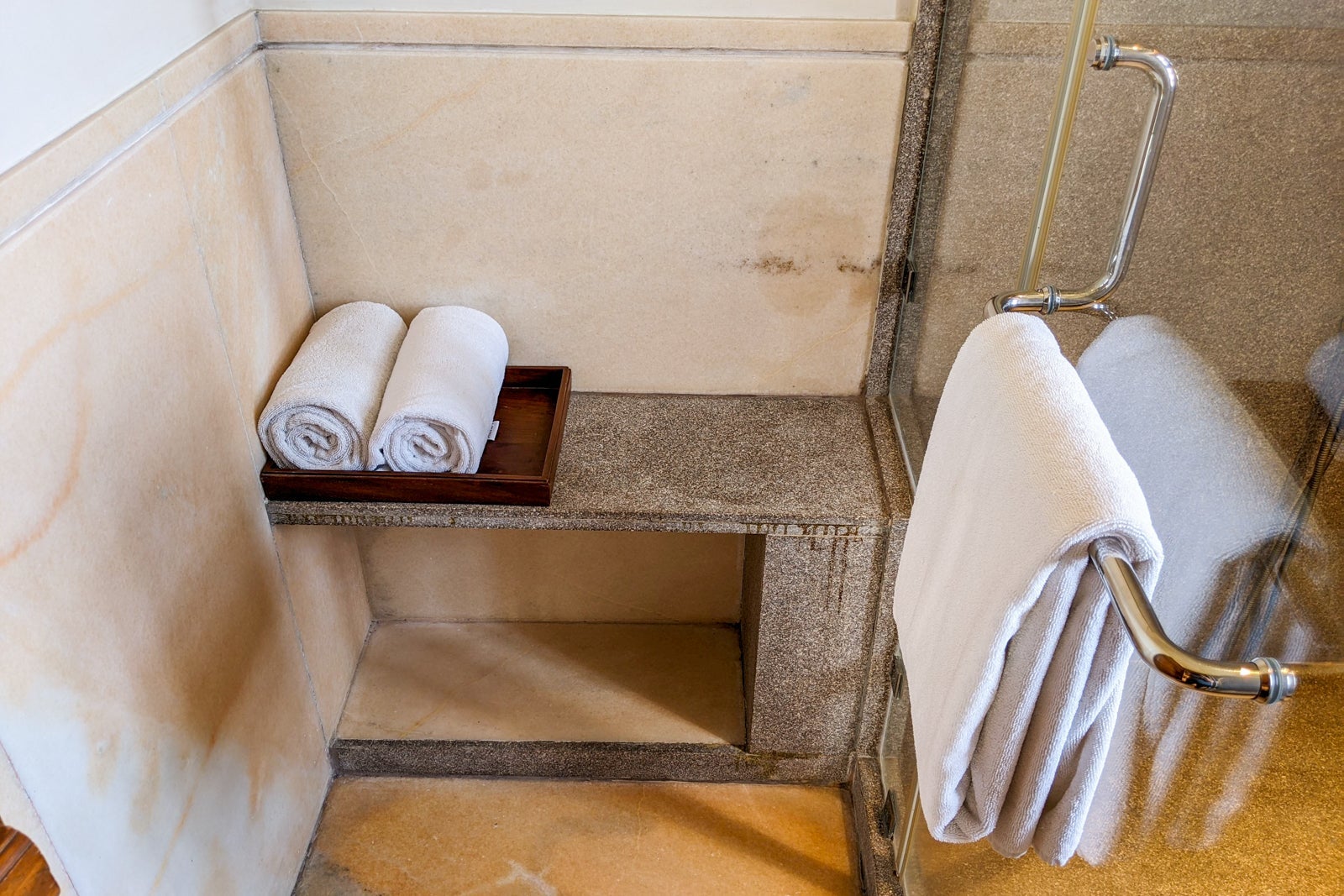 Alila Fort Bishangarh Regal suite shower