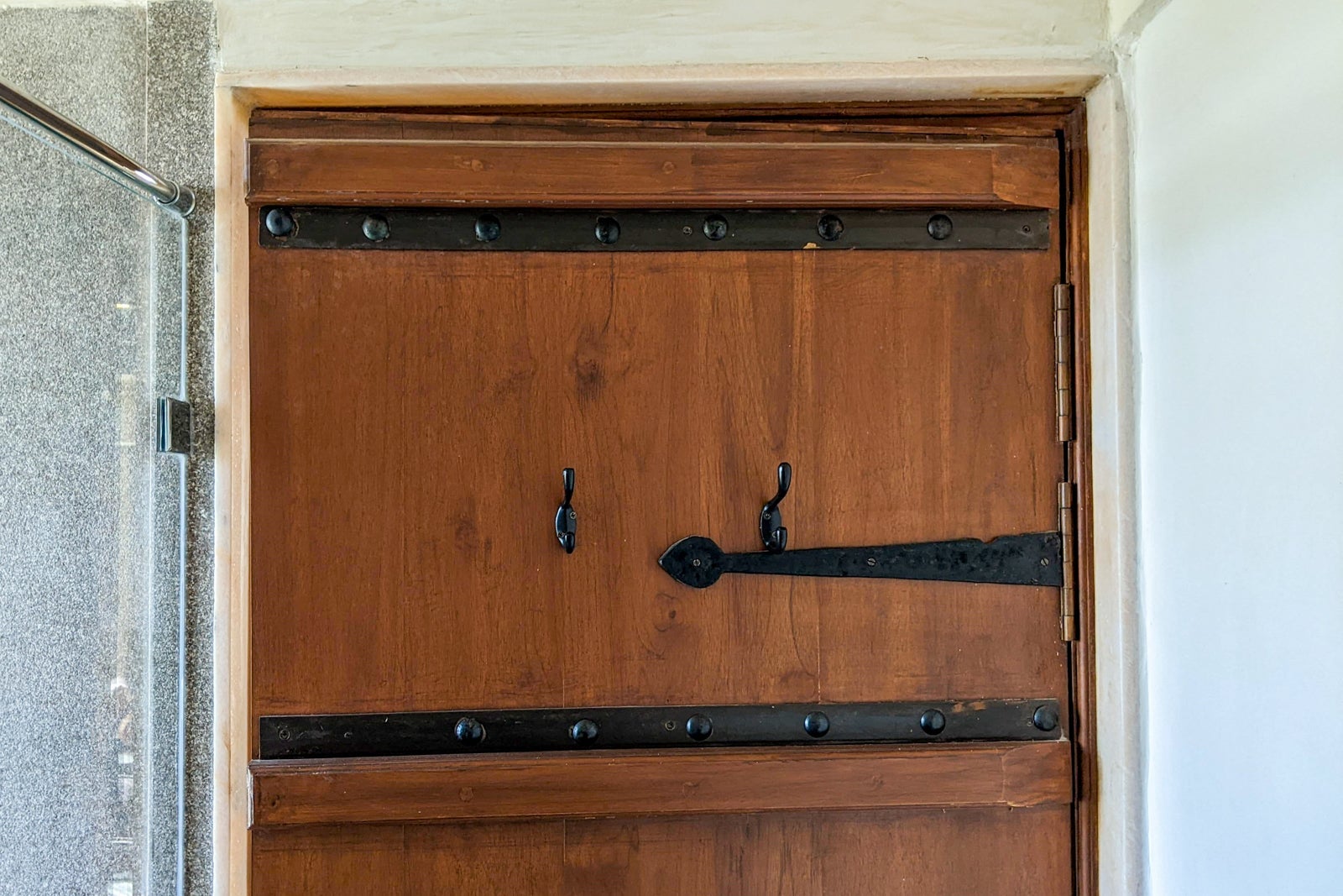 Alila Fort Bishangarh Regal suite shower hooks