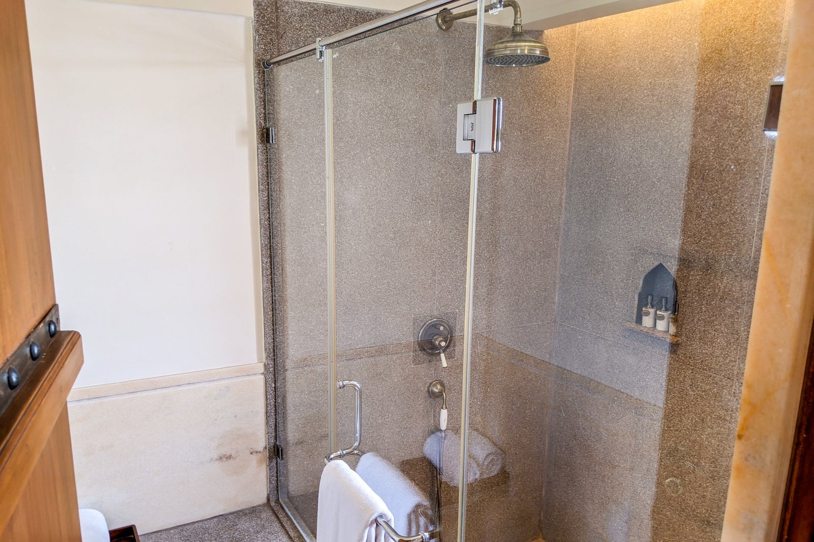 Alila Fort Bishangarh Regal suite shower