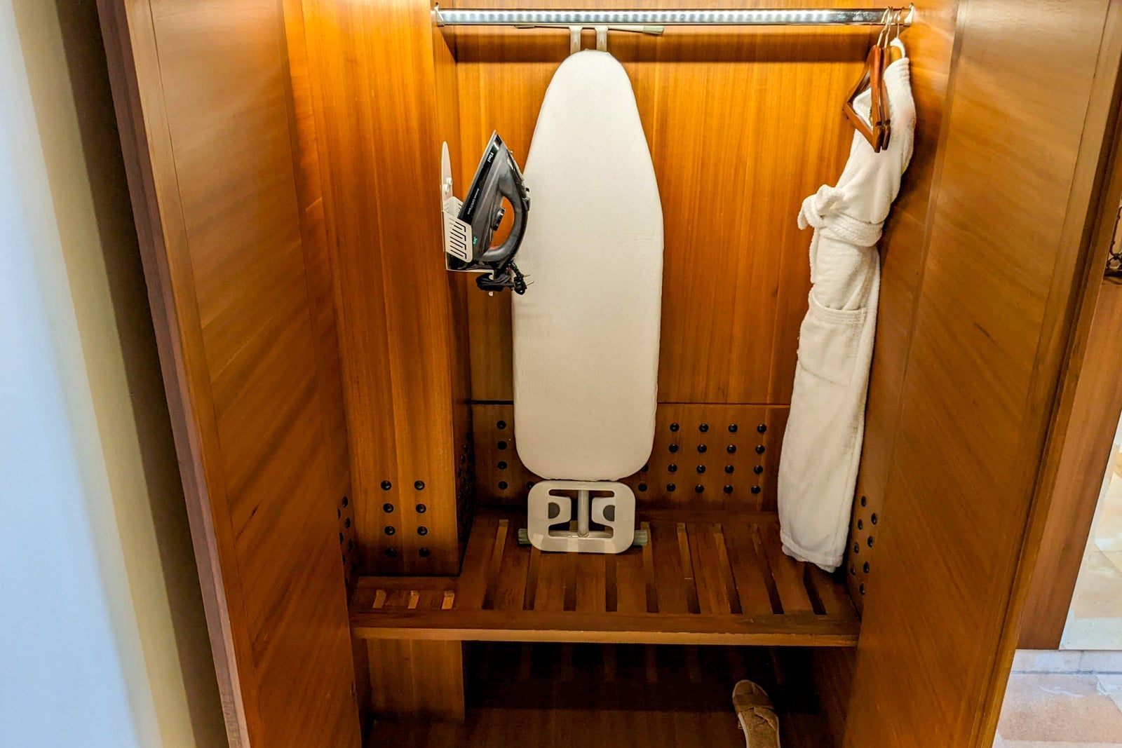 Alila Fort Bishangarh Regal suite ironing board