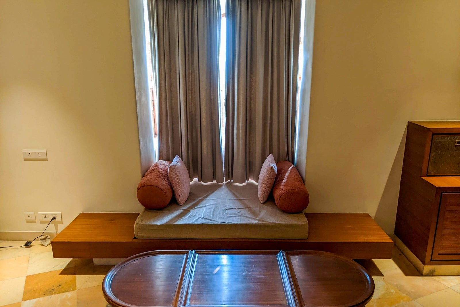 Alila Fort Bishangarh Regal suite sitting area