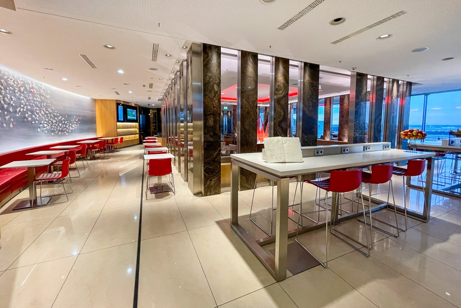 Air Canada Maple Leaf Lounge FRA