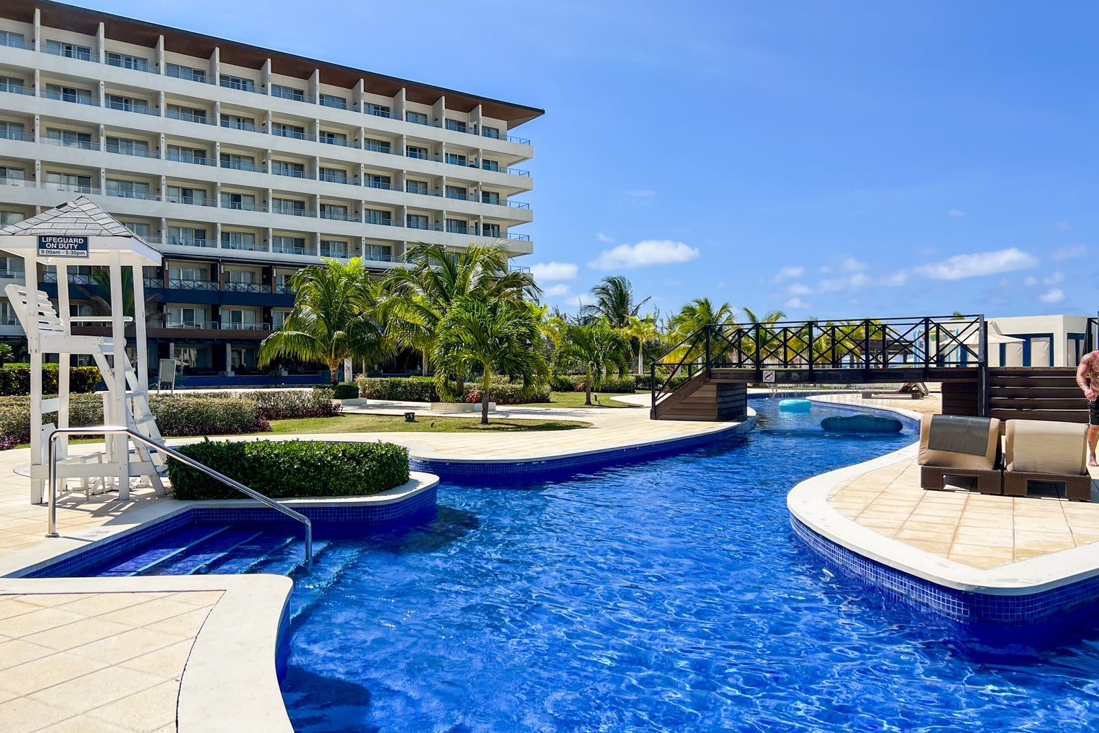 Hotel pool