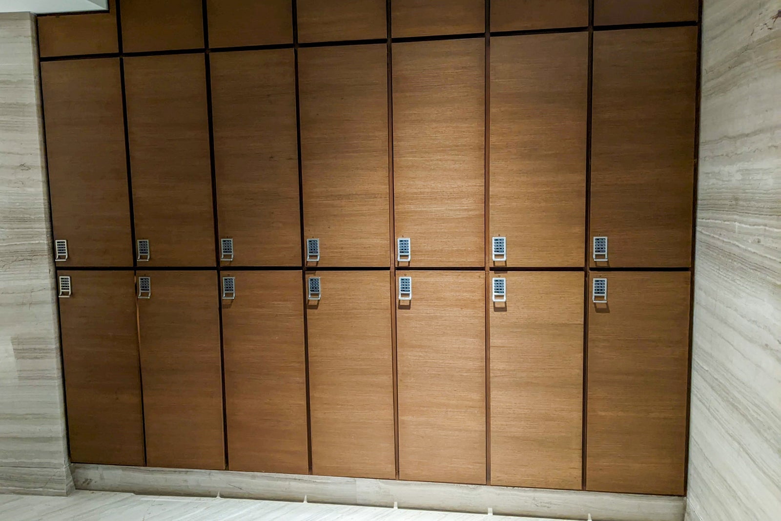 Conrad Bengaluru spa lockers