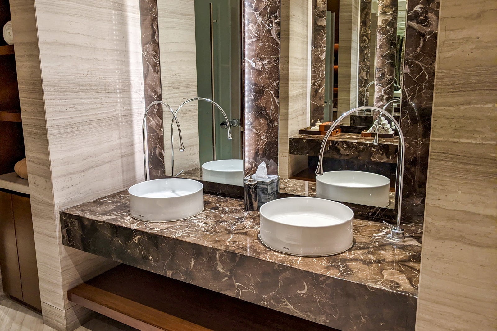 Conrad Bengaluru spa sink
