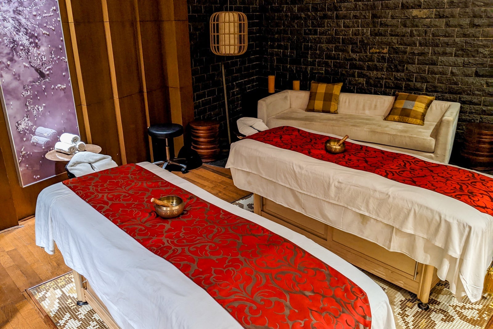 Conrad Bengaluru massage room