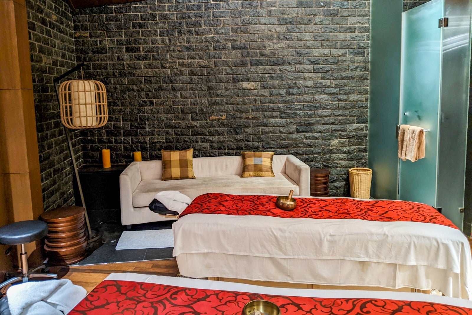 Conrad Bengaluru massage room