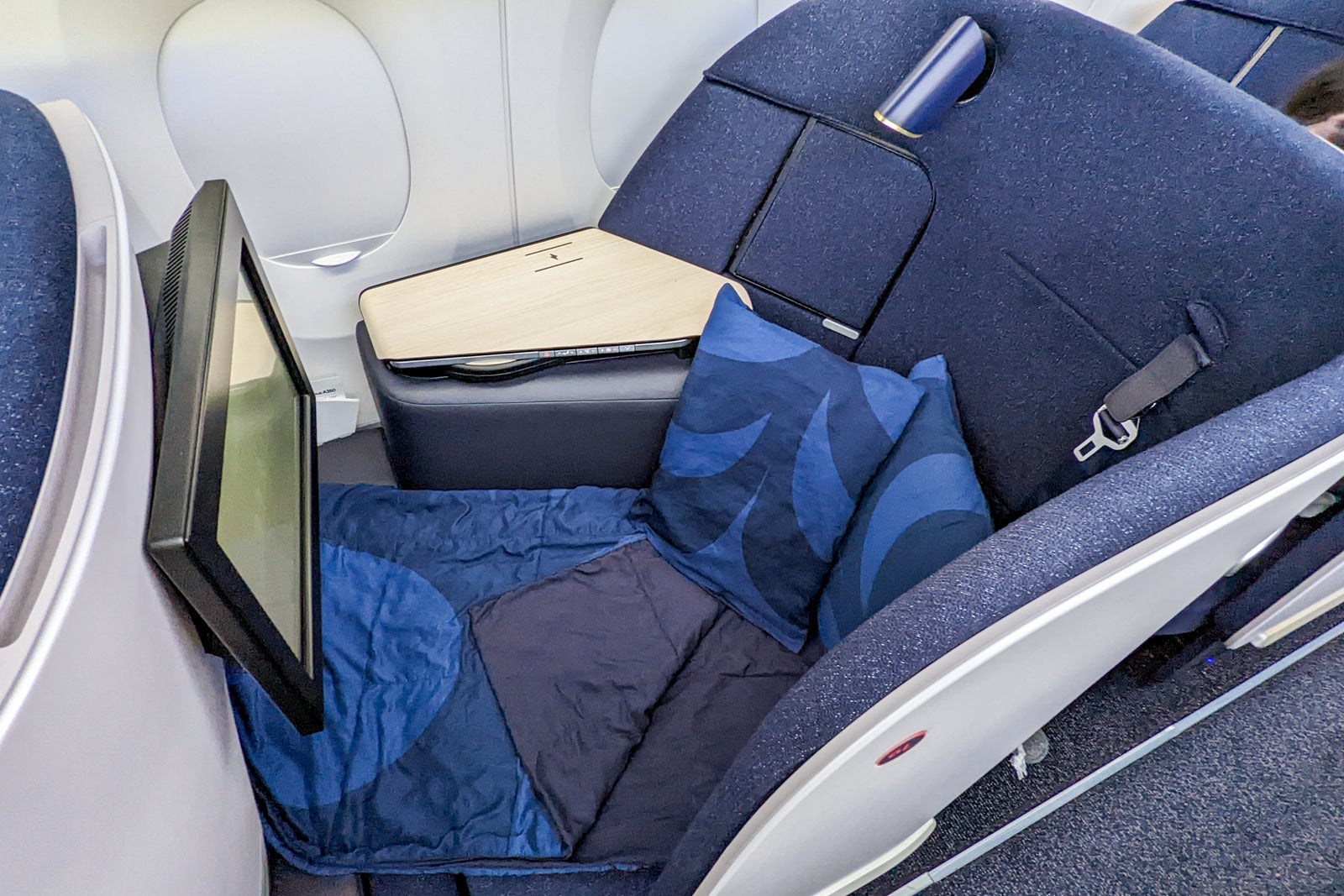Finnair A350 business class seat