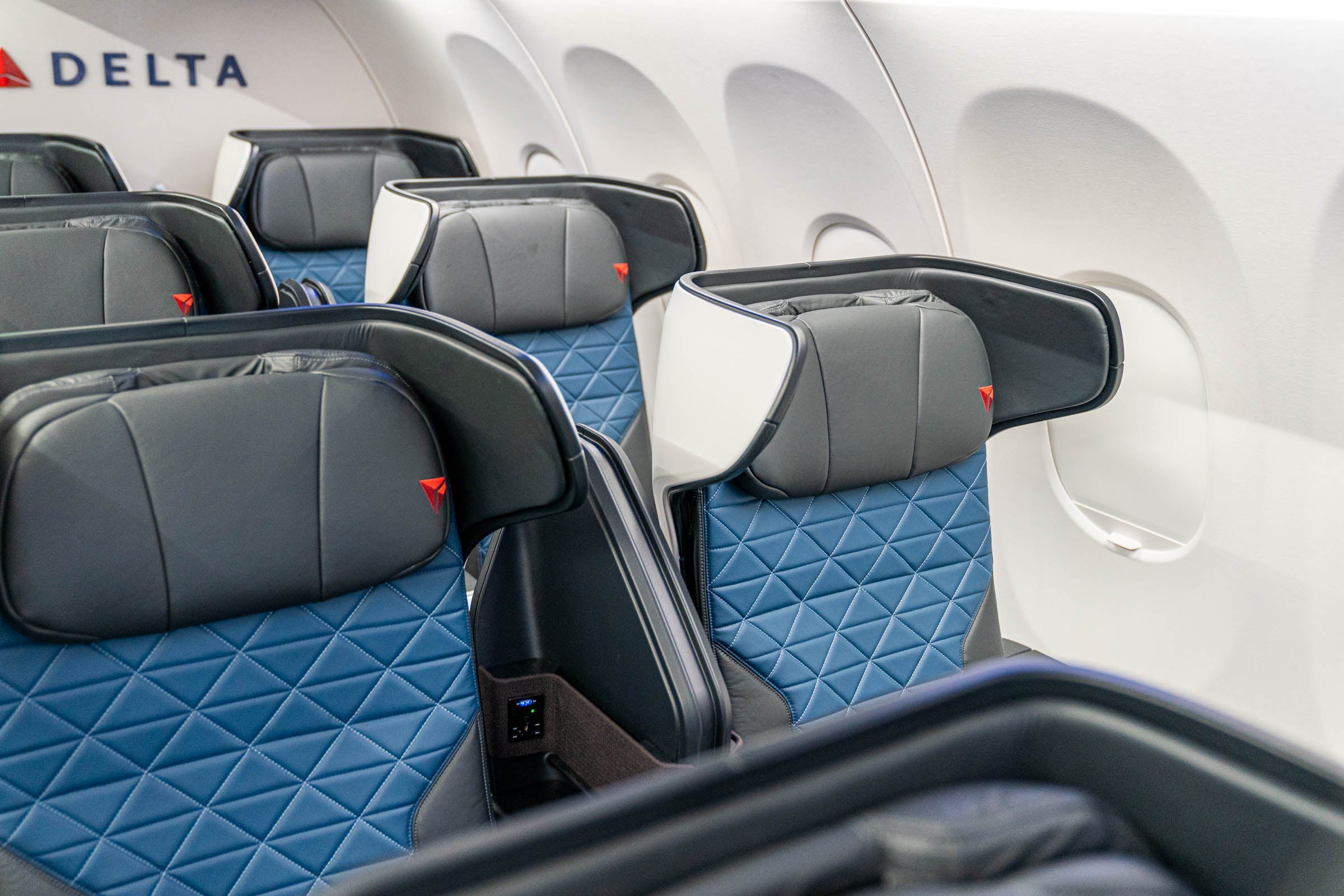 First class Delta's A321neo inaugural — how the new first-class seat
