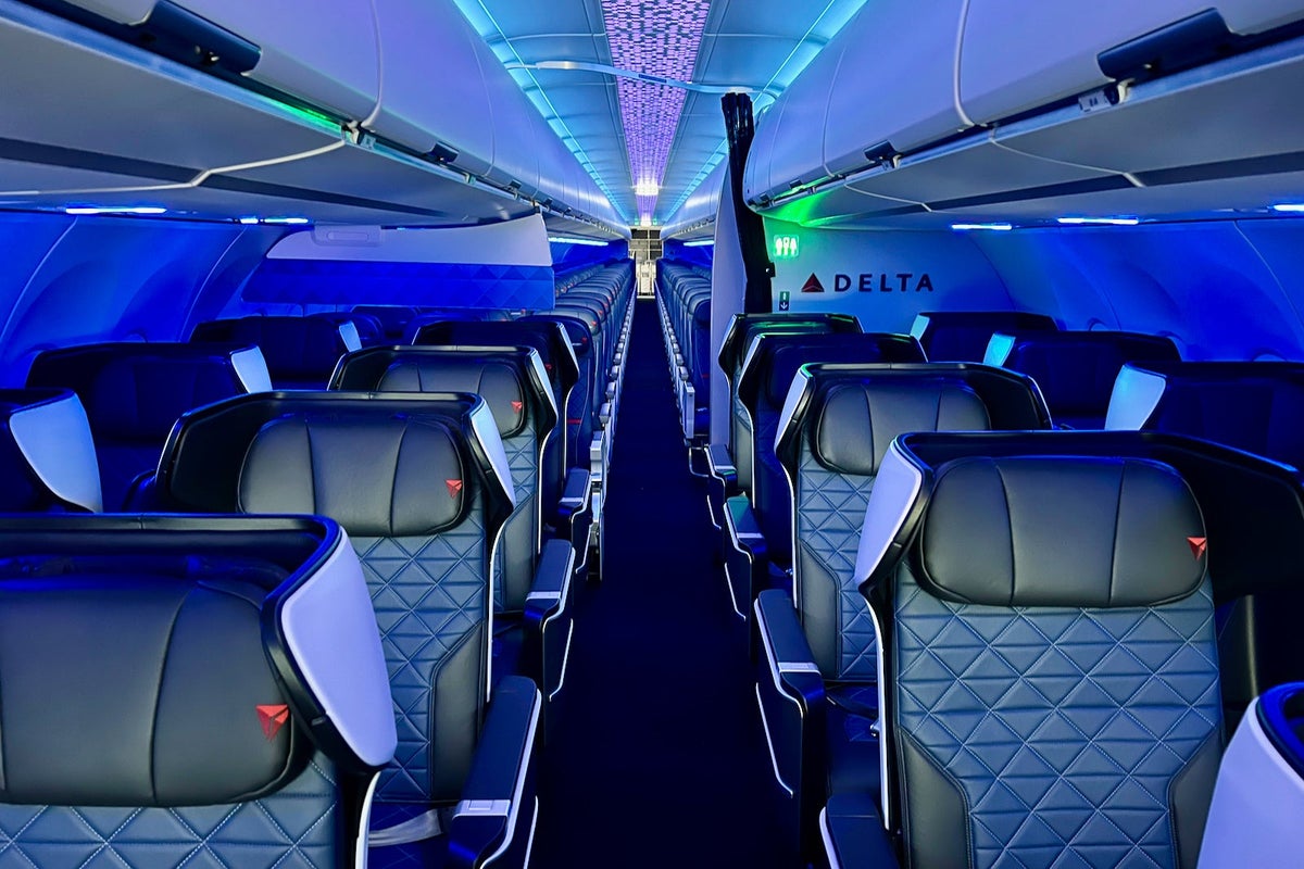 Comparing Delta's and United's new domestic first-class seats - The ...