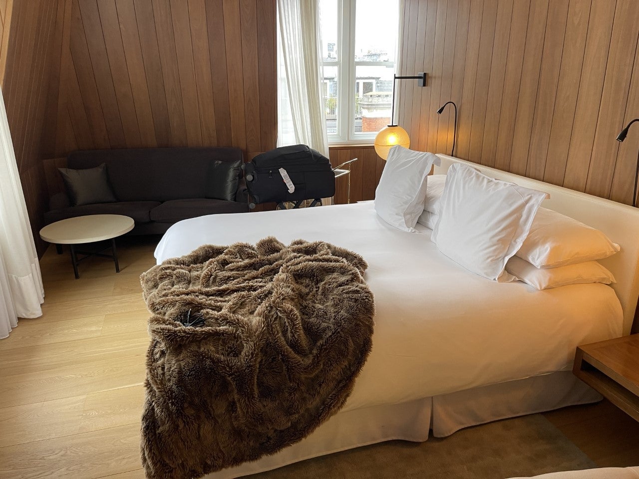 London EDITION bed