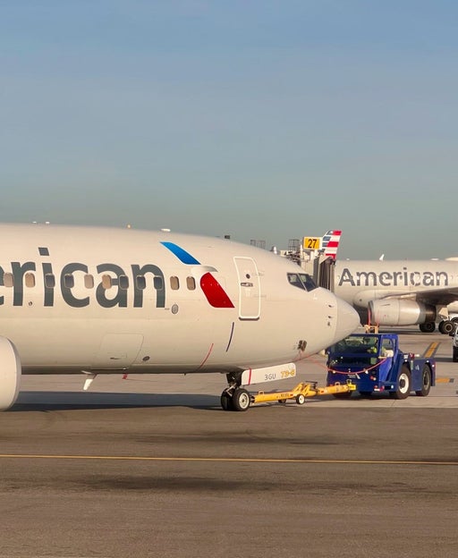 American Airlines Boeing 737 New York LaGuardia