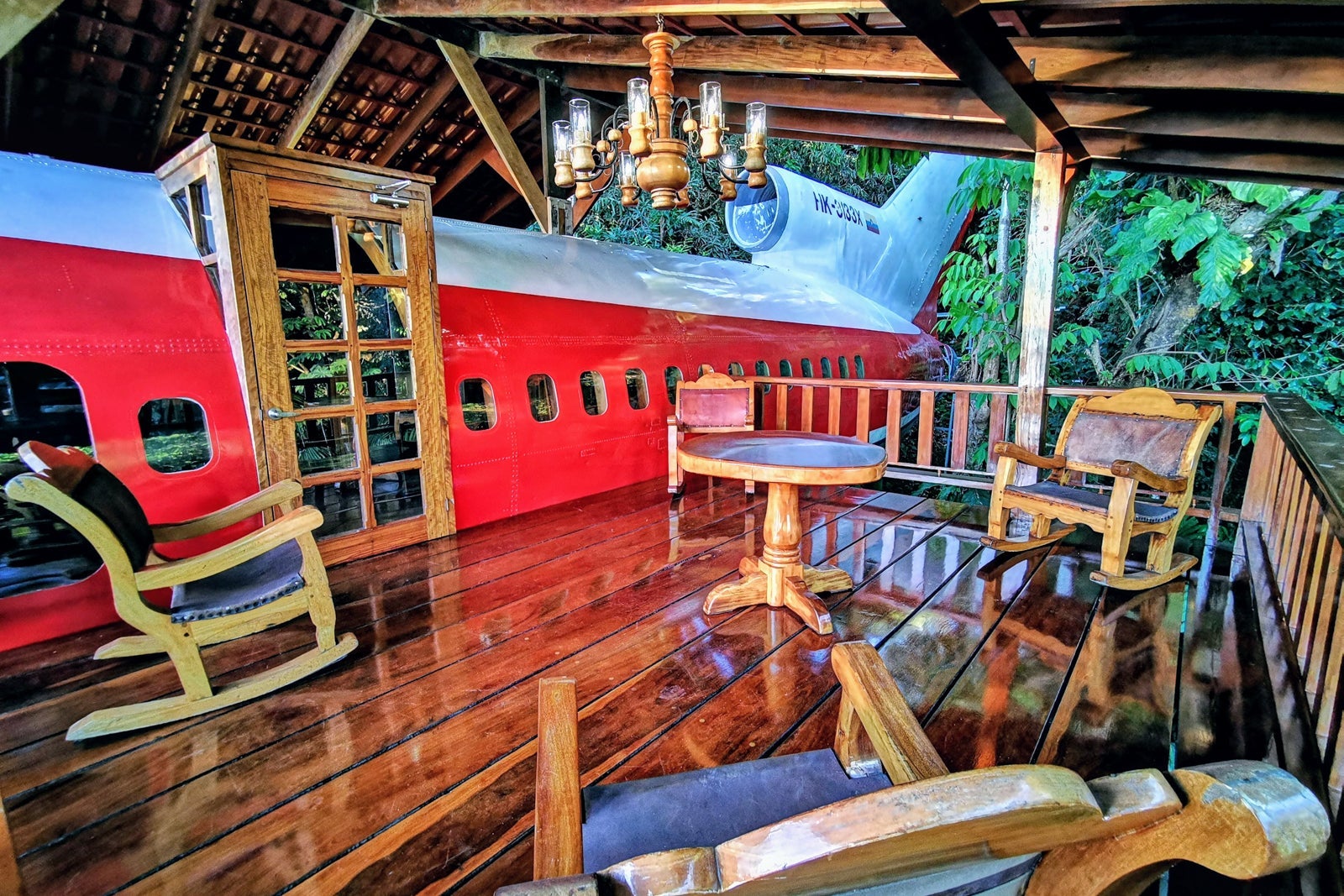 Airplane themed hotel suite