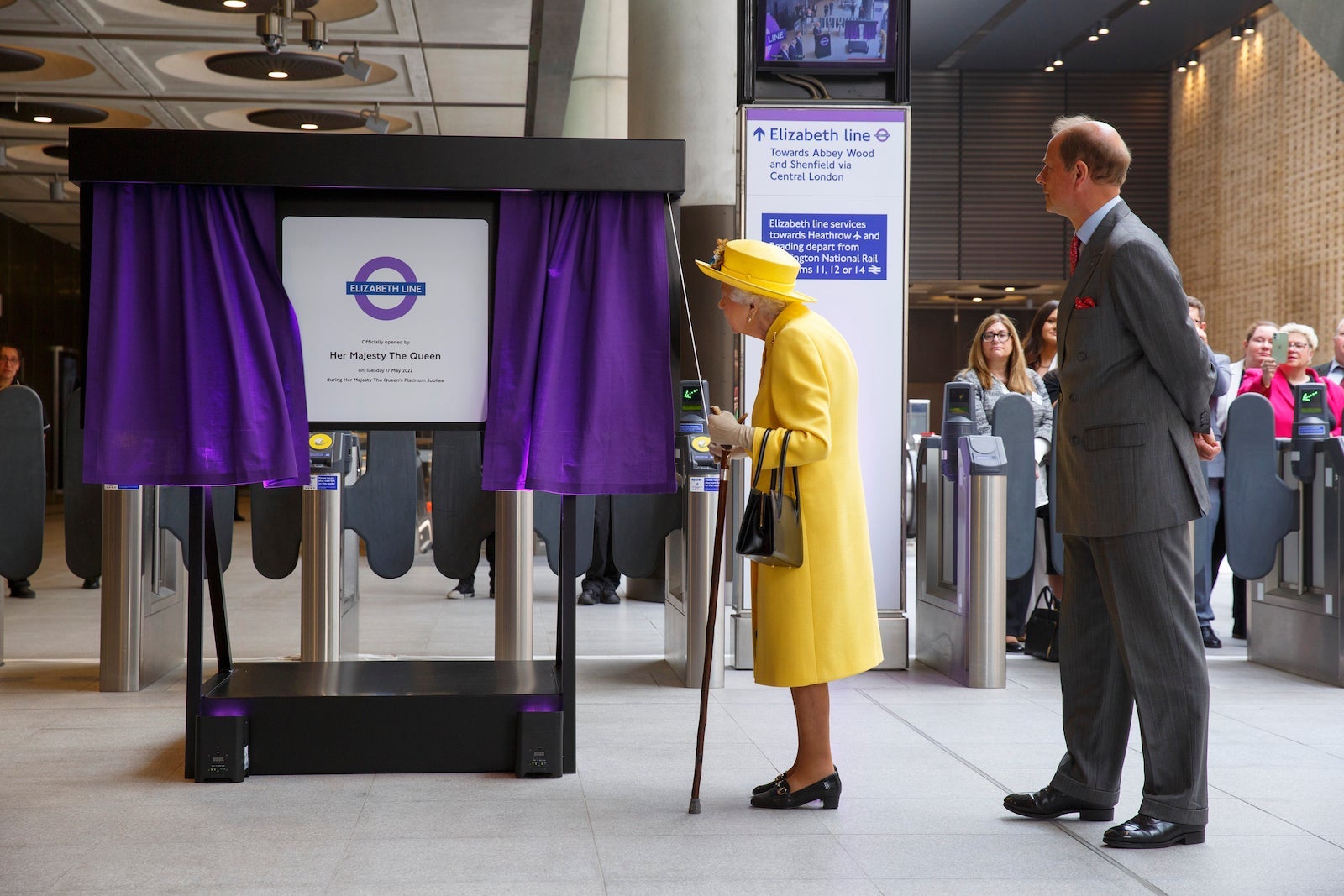 queen elizabeth paddington