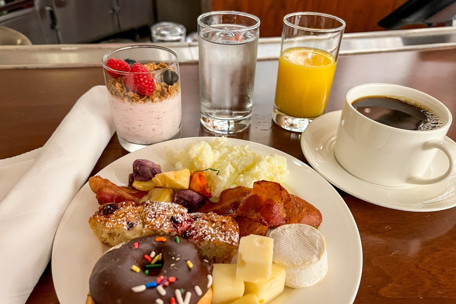 Breakfast at the InterContinental New York Barclay