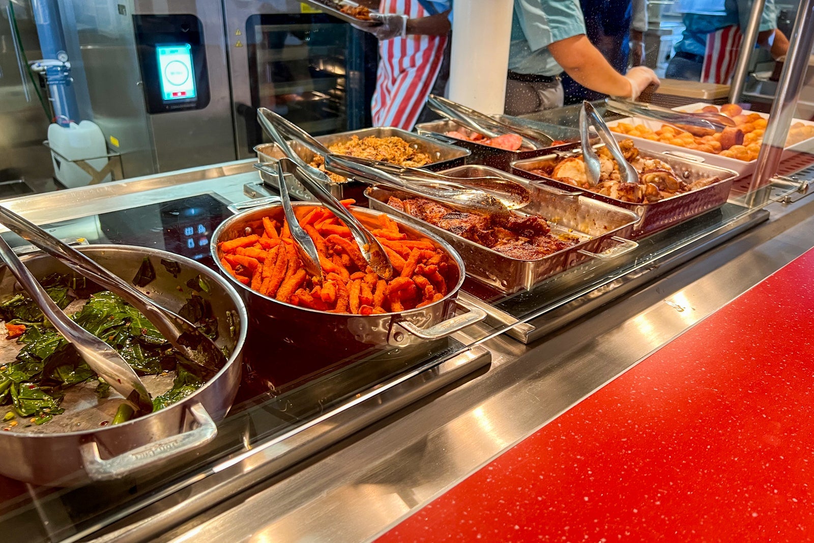 Lunch offerings at Mickey's Smokestack Barbecue on Disney Wish.