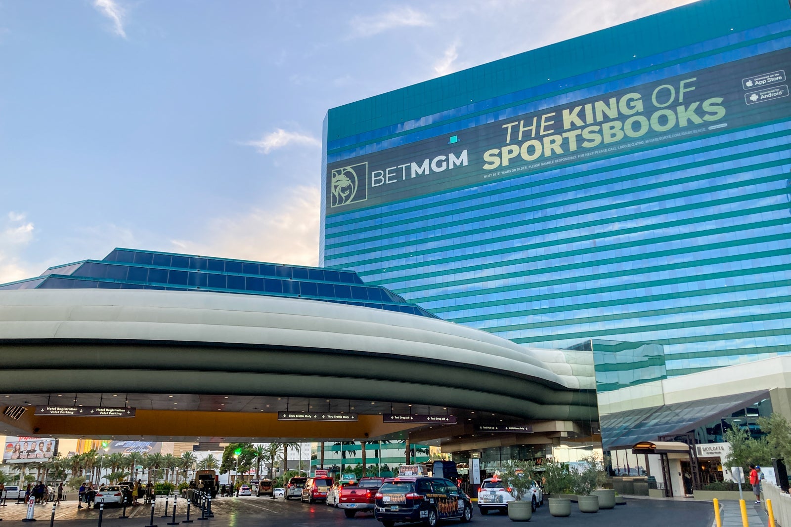 Things to know about staying at the MGM Grand in Las Vegas - The Points Guy, image size:1600x1067