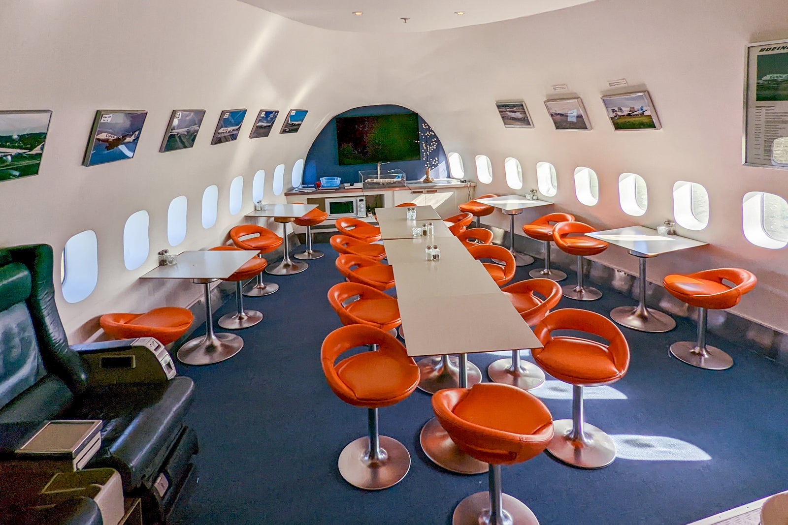 lounge area