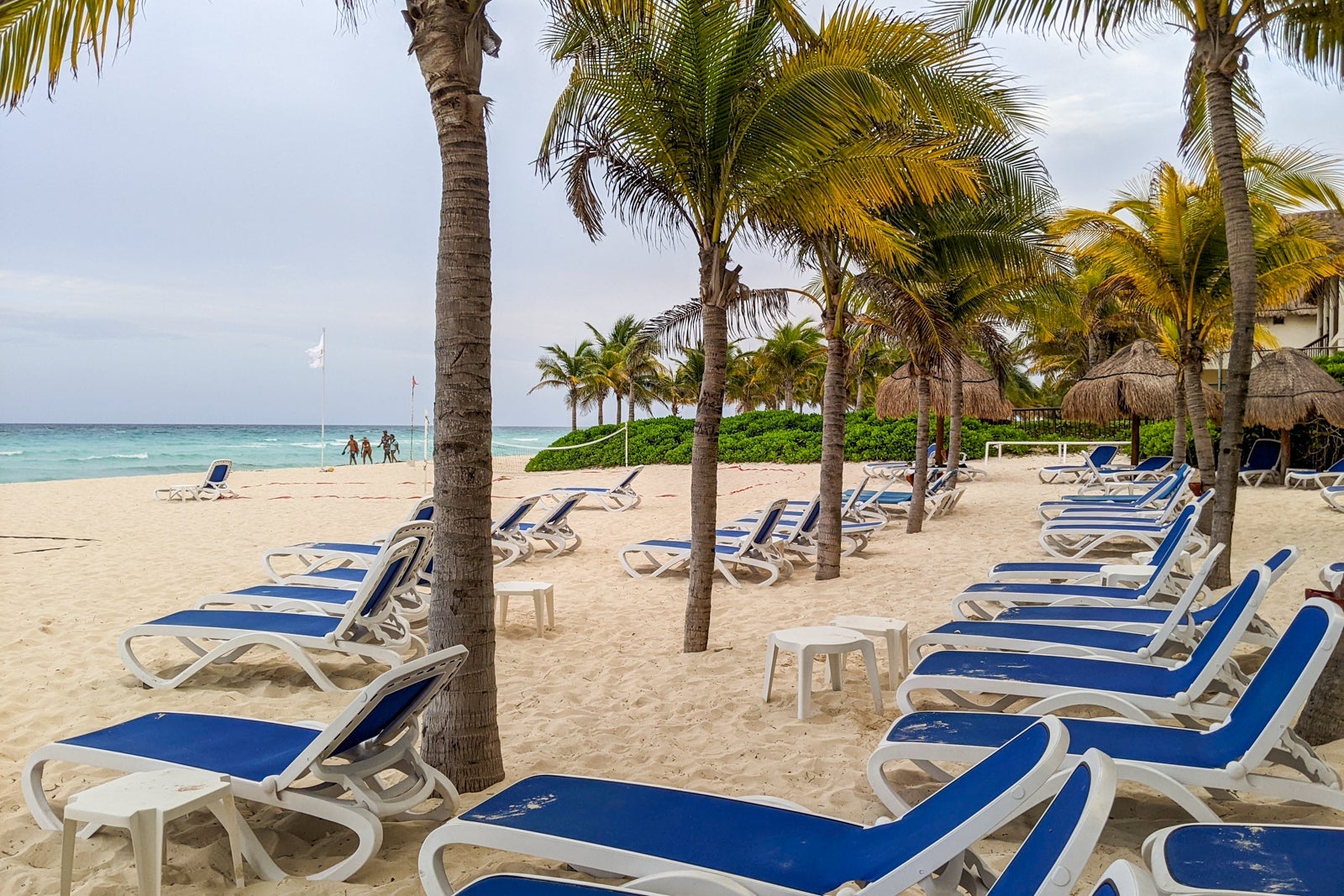 Wyndham Viva Azteca beach seating