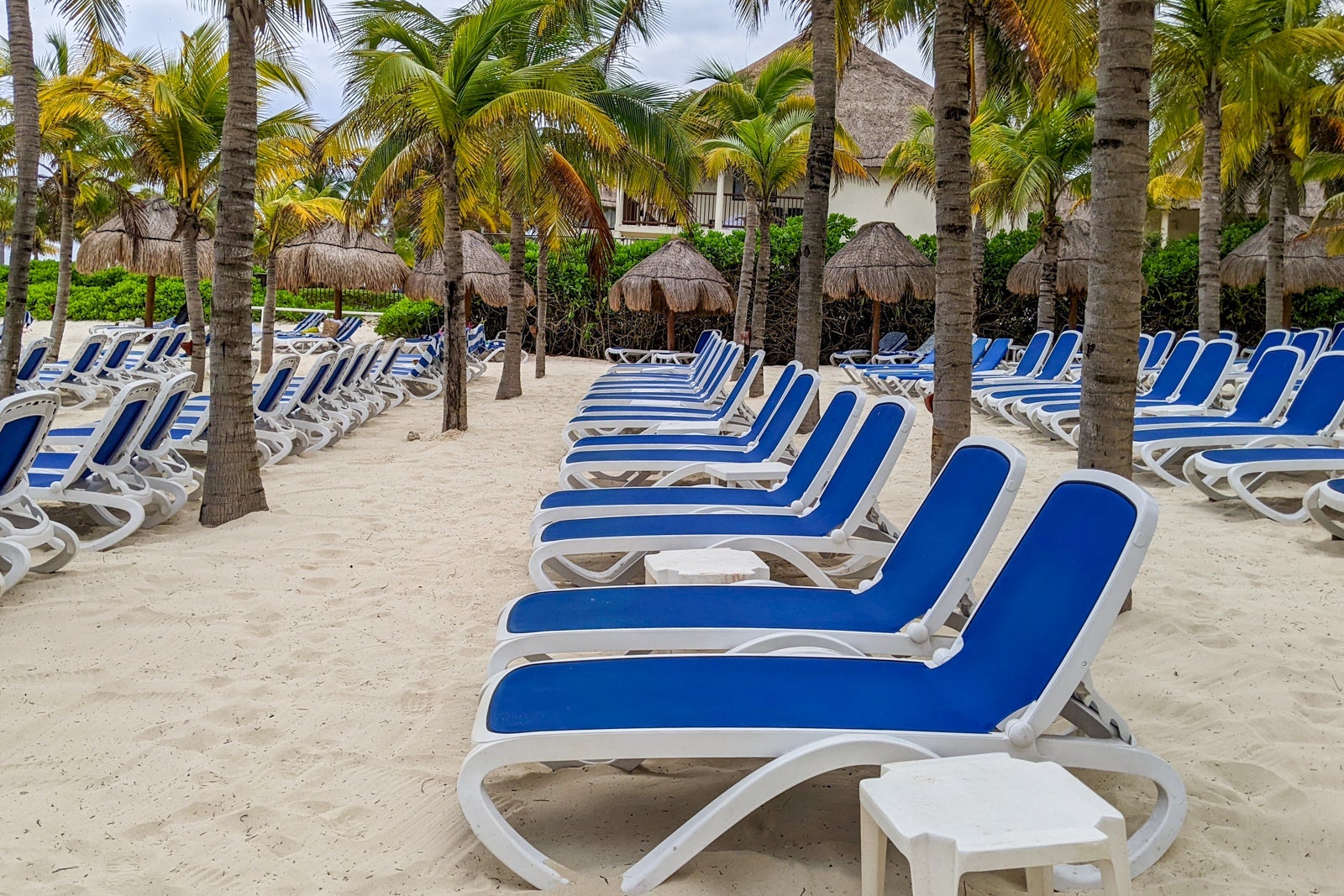 Wyndham Viva Azteca beach seating