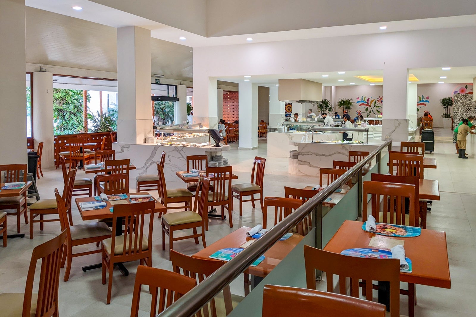 Buffet seating at breakfast