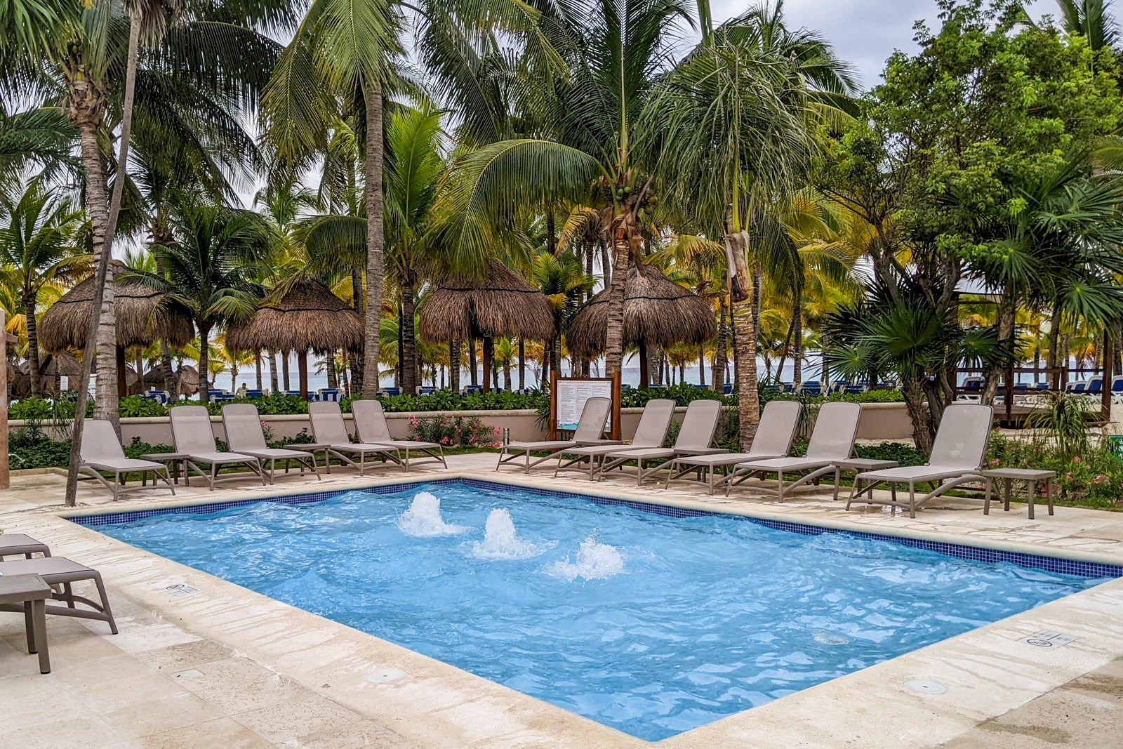 Wyndham Viva Azteca kid's pool