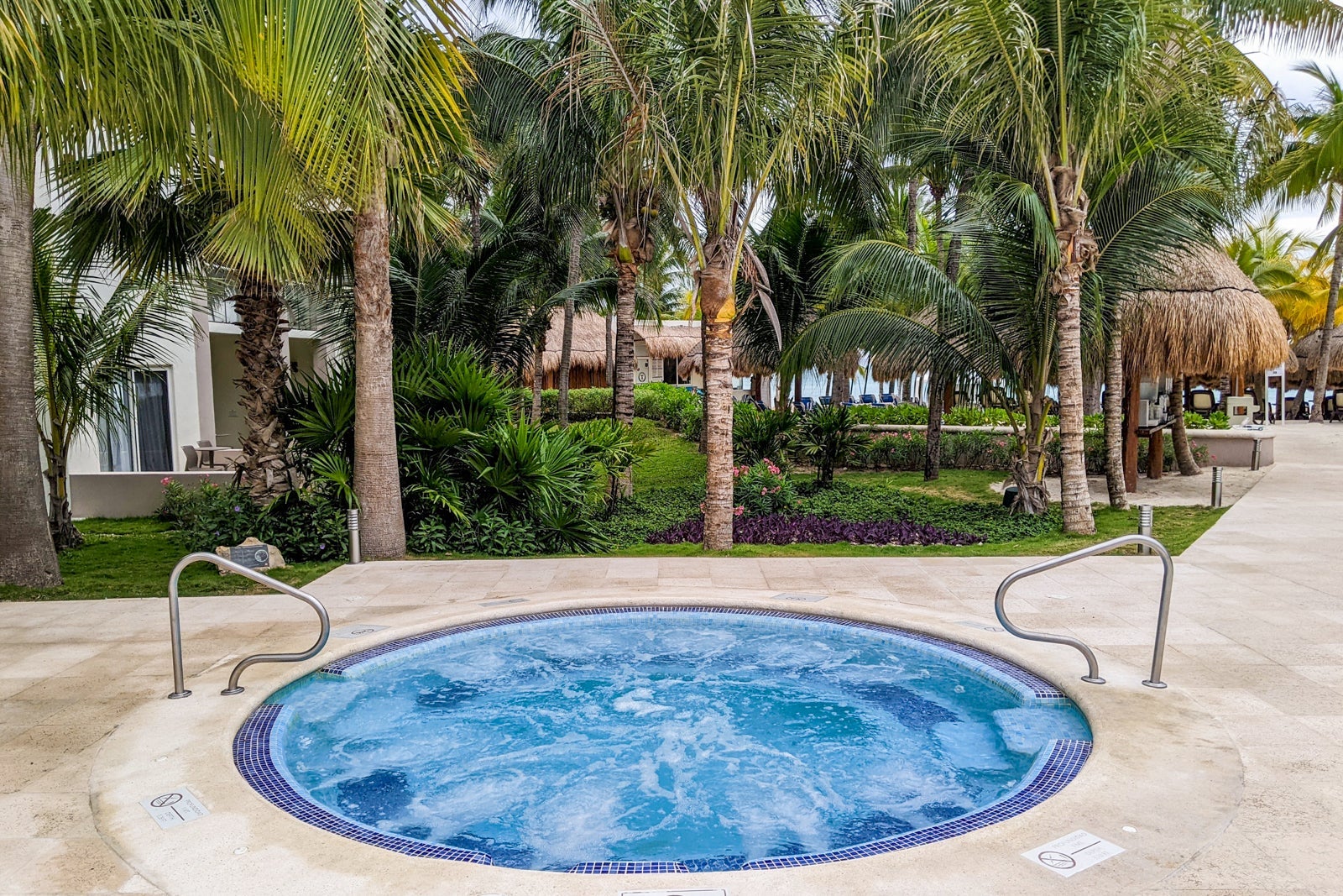 Wyndham Viva Azteca whirlpool